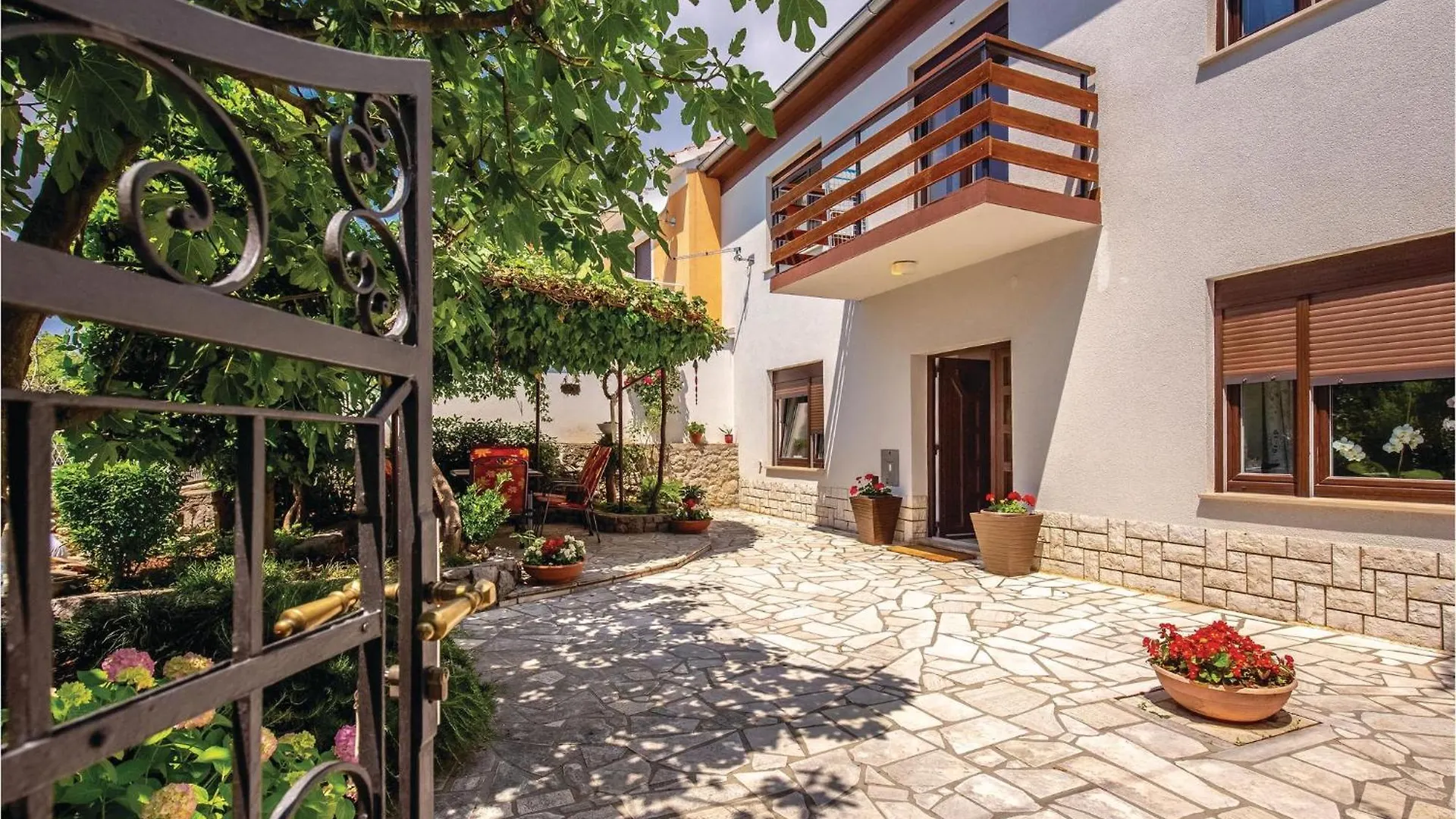 Holiday home Gorgeous Home In Jadranovo With Wifi